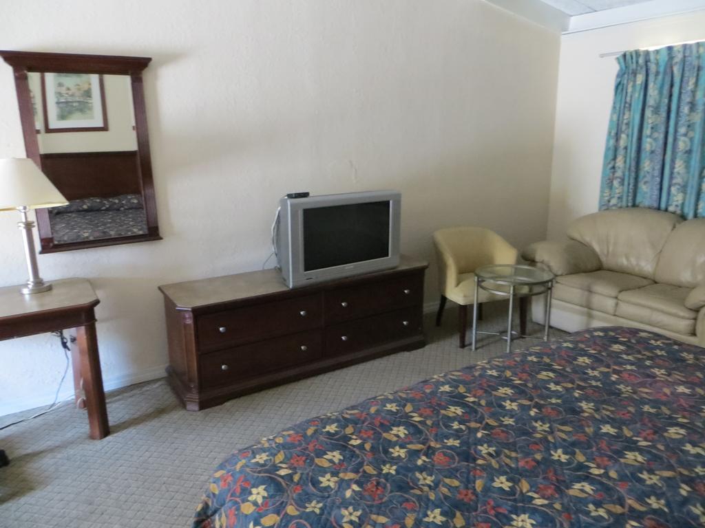 Royal Inn 代托纳海滩 外观 照片