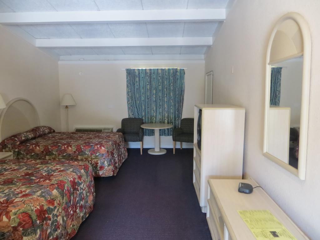 Royal Inn 代托纳海滩 外观 照片